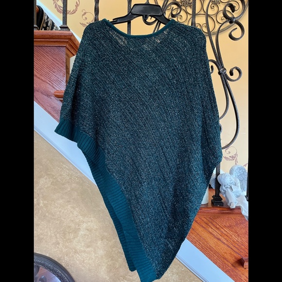 Chico’s Metallic Knit Triangle Poncho In Goddess Green - Picture 8 of 10
